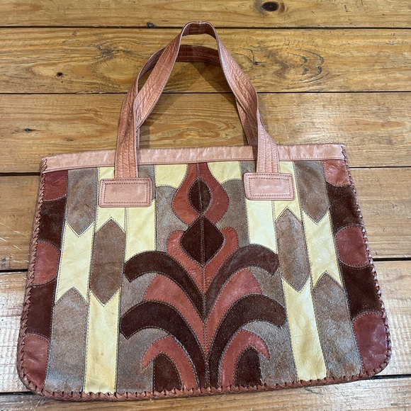 (404) “AUTHENTIC VINTAGE LEATHER TOTE” - Picture 4 of 13